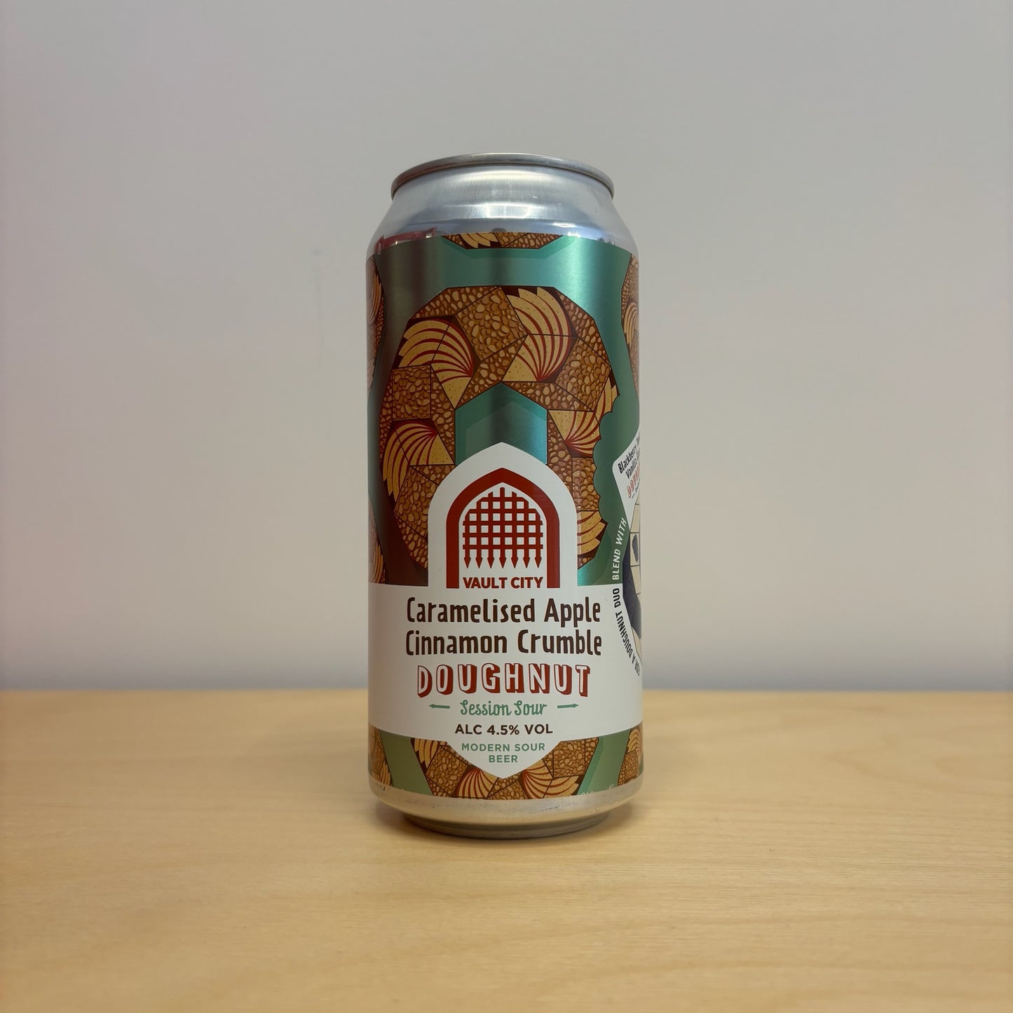 Vault City Caramelised Apple Cinnamon Crumble Doughnut (440ml Can)