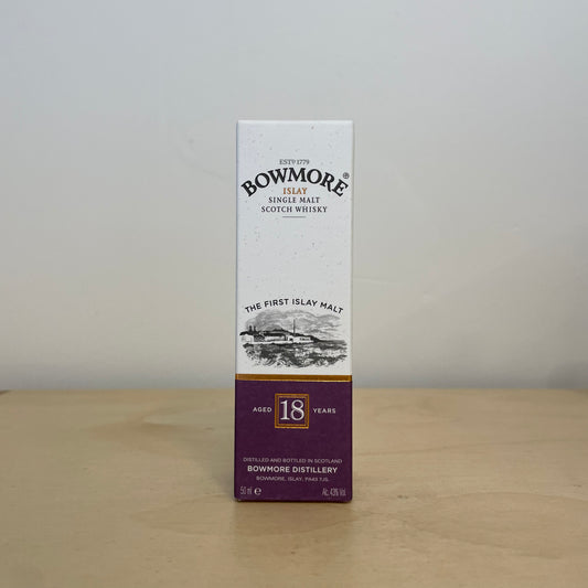 Bowmore 18 Year Old Miniature (5cl Bottle)