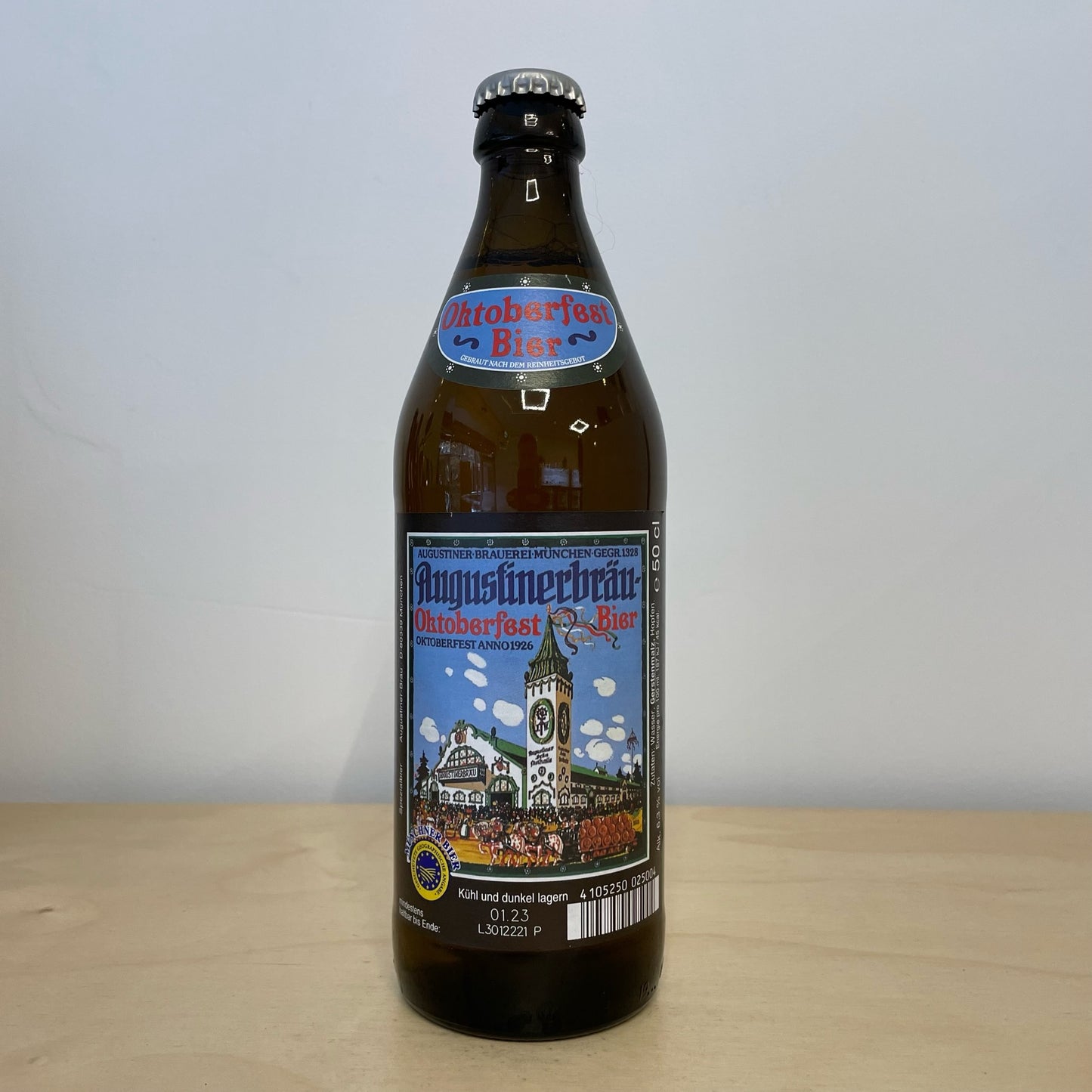 Augustiner Oktoberfest Bier (500ml Bottle)