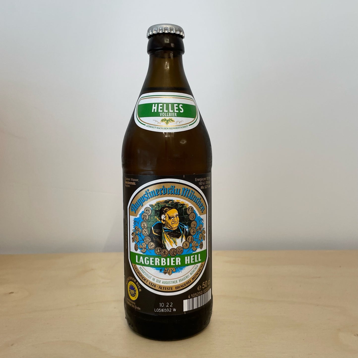 Augustiner Lagerbier Hell (500ml Bottle)