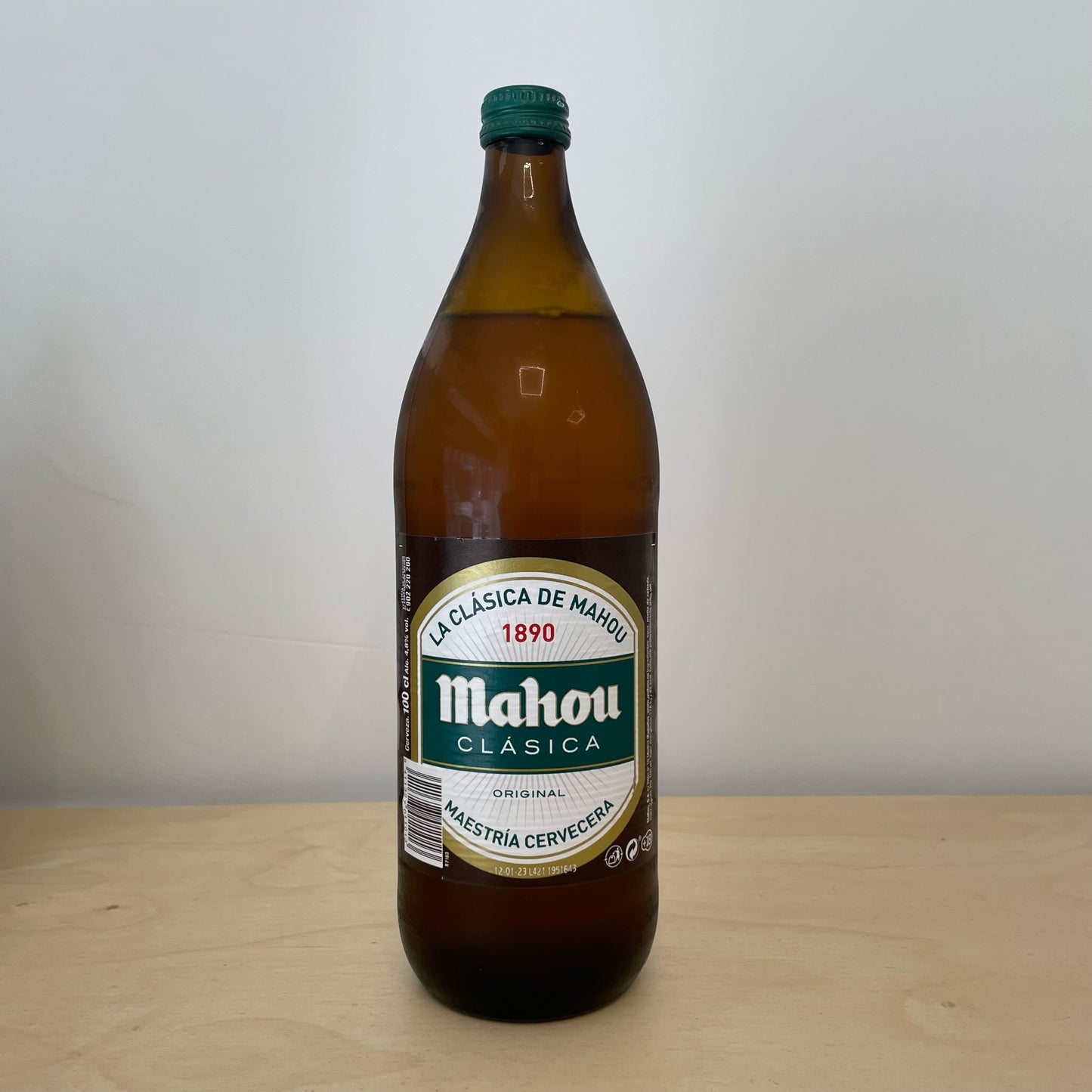 Mahou Clásica (1l Bottle)